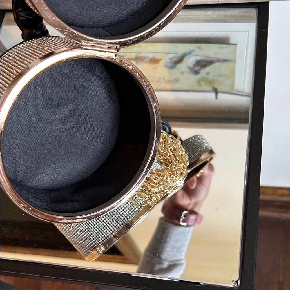 Chic Black and Gold Women's Clutch - Picture 11 of 11